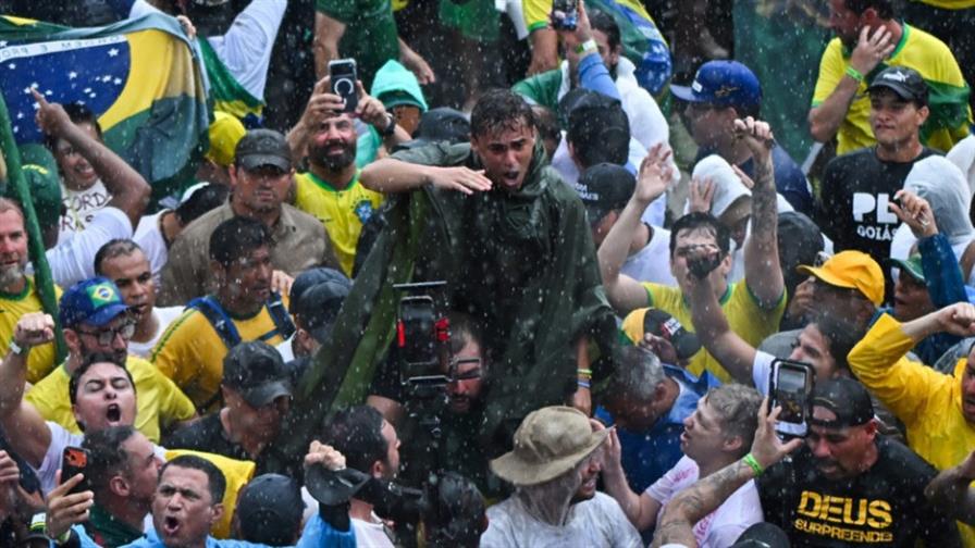 Ocho personas en condiciones inestables por rayo que cayó cerca de seguidores de Bolsonaro en Brasil