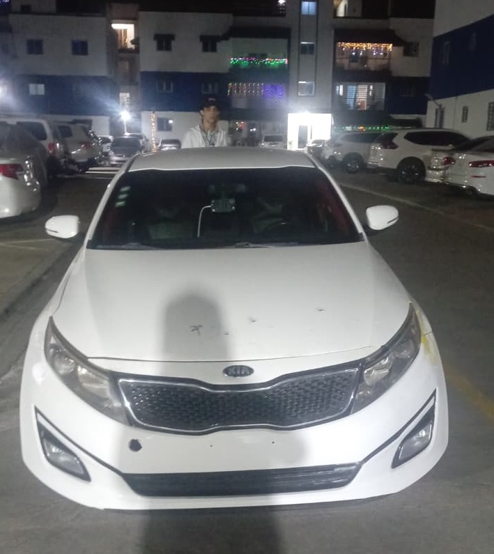 Roban vehículo de comunicador con más de 26 mil dólares en equipos cinematográficos en Santiago