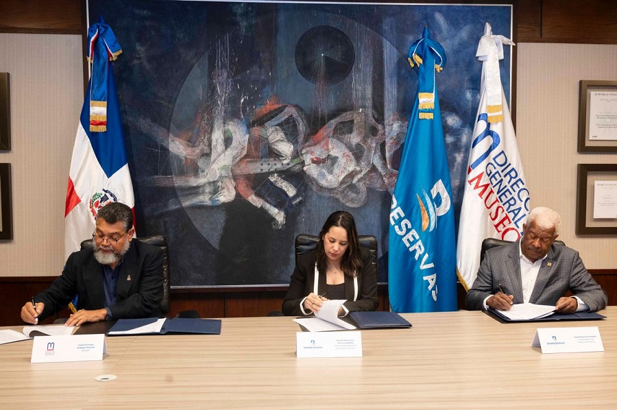 Banreservas y DGM formalizan marco de colaboración entre museos de Santiago