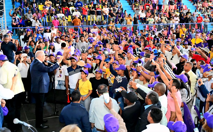 Danilo Medina exige explicación por sobrecosto de la presa de Monte Grande | Video