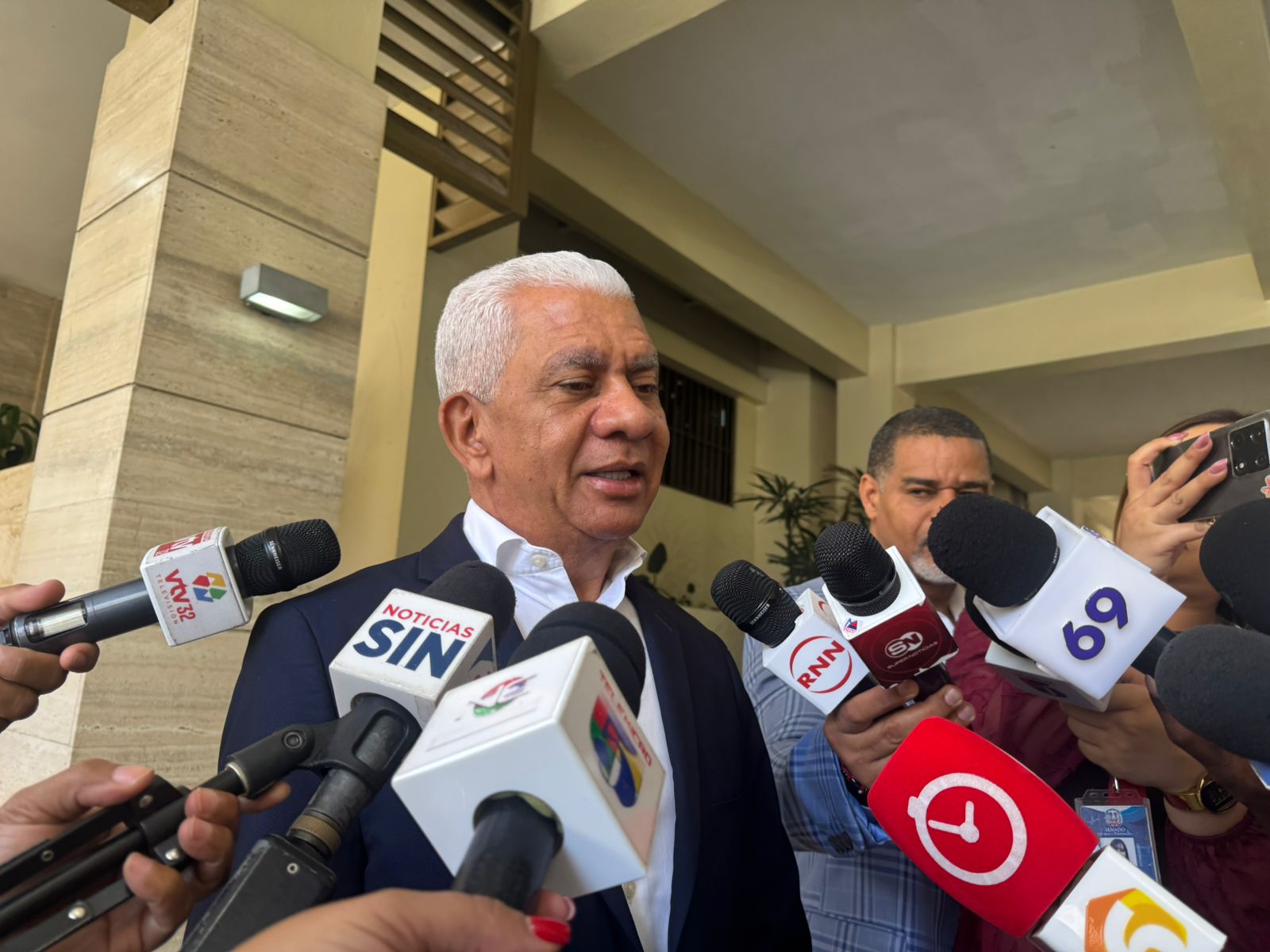 Presidente del Senado expresa preocupación por hallazgos de contaminación en la presa de Hatillo