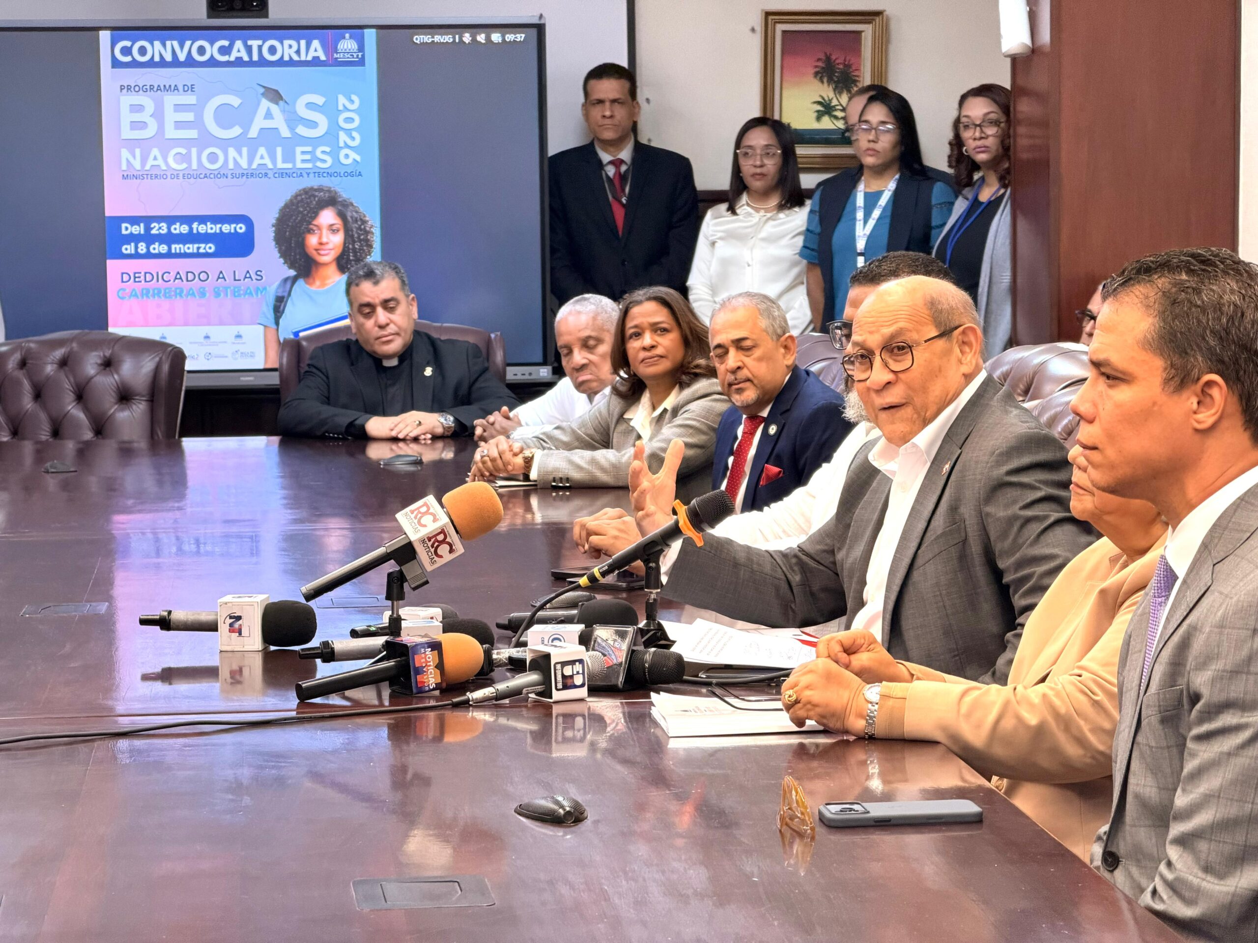 MESCyT destaca que el Gobierno forma mano de obra calificada para turismo en Pedernales