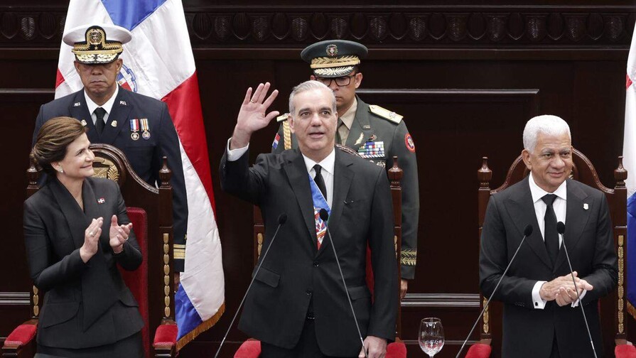 Abinader proclama año histórico en salud, con la autismo, hospitales, dengue y atención oncológica