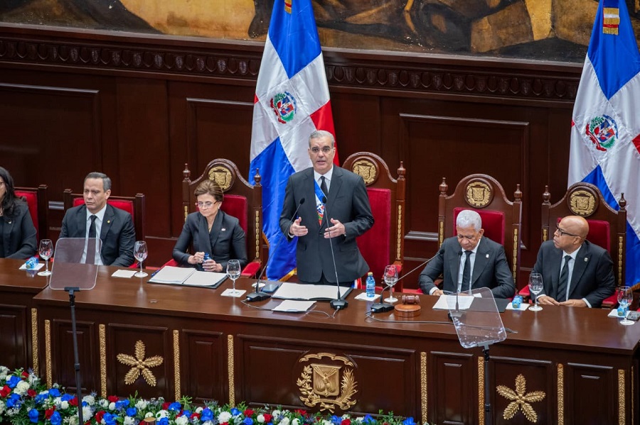 Presidente Luis Abinader reafirma compromiso con la transparencia y presenta Meta RD 2036