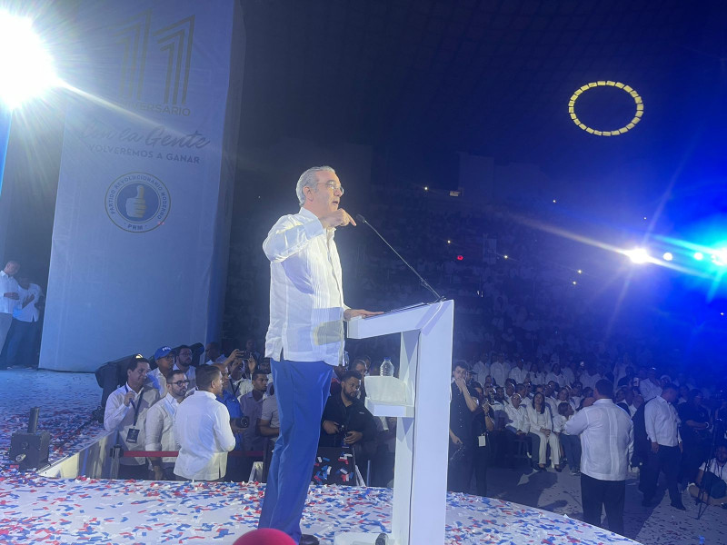 Abinader advirtió a quien permita o participe en corrupción es un traidor a principios del PRM