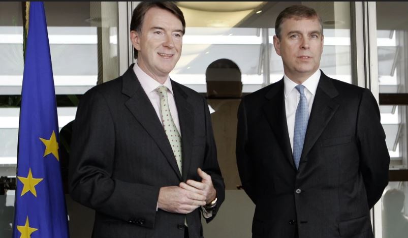 UE ordena investigar vínculos entre Mandelson y Epstein en su etapa como comisario de Comercio