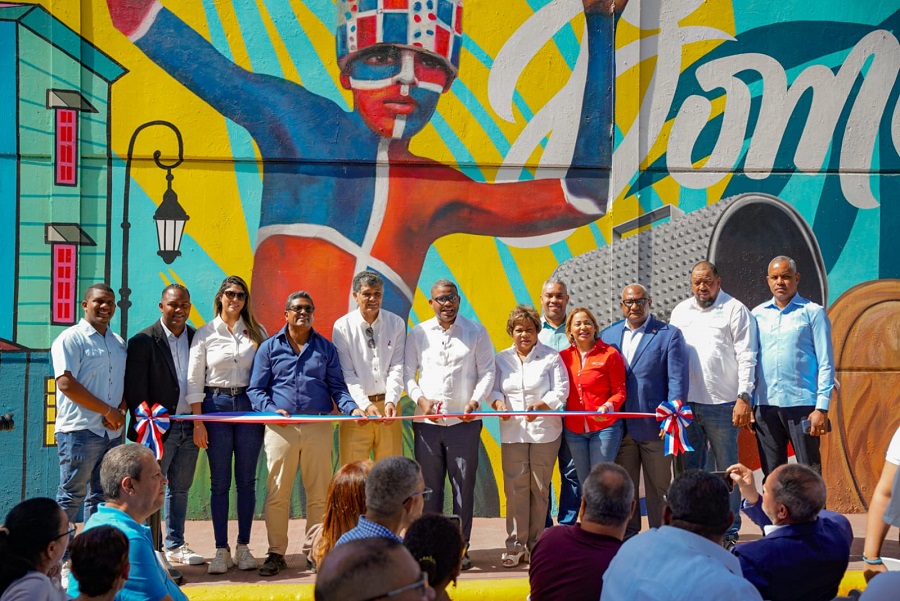 Propeep entrega primera fase del Plan Piloto de Transformación Urbana en Barrio Enriquillo
