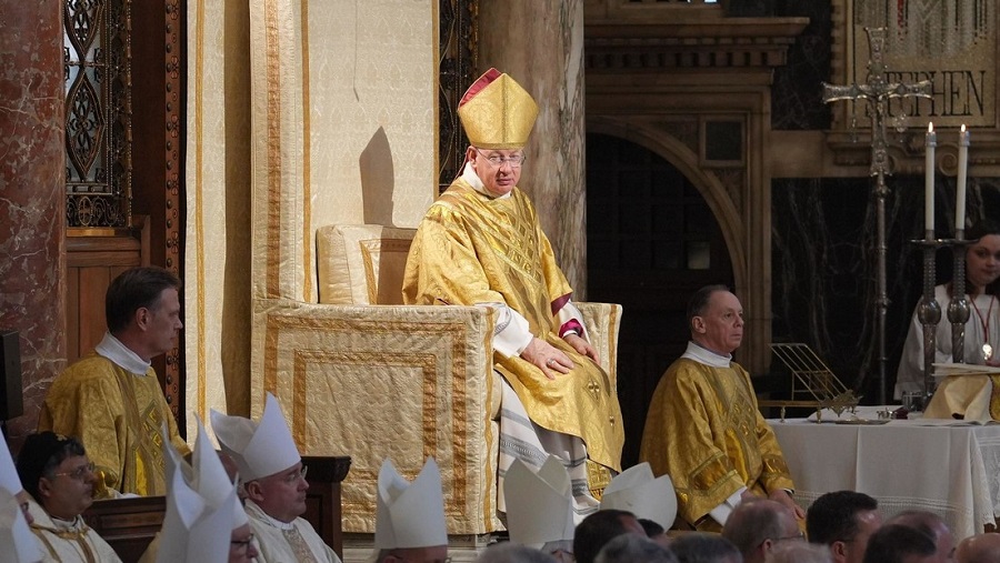 Arzobispo reconoce “fallas de autocontrol” de la Iglesia católica en casos de víctimas de abuso sexual