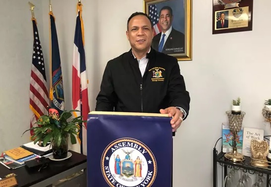 George Álvarez: Un oficial electo en NYC para “despertar leones”