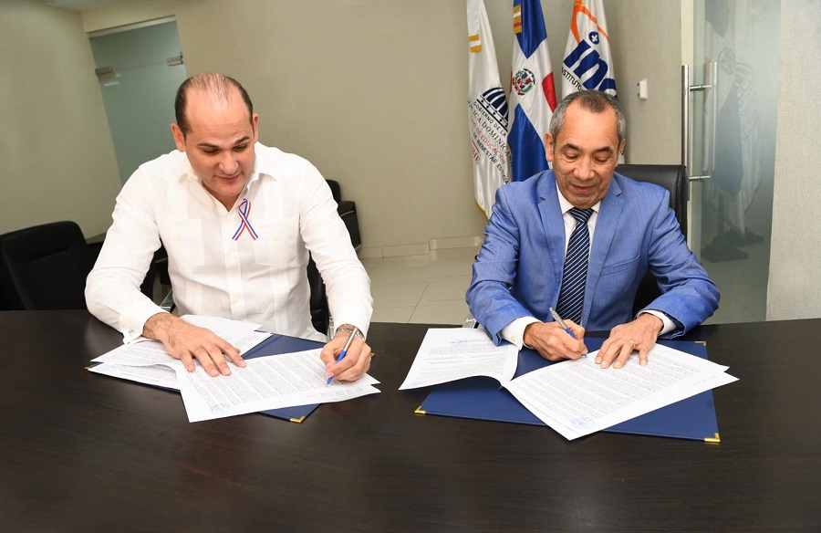 INAVI e INABIE firman trascendental acuerdo en beneficio de colaboradores