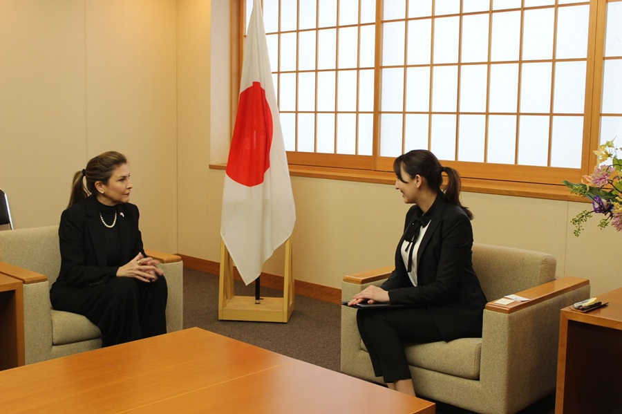 Carolina Mejía fortalece relaciones con Japón