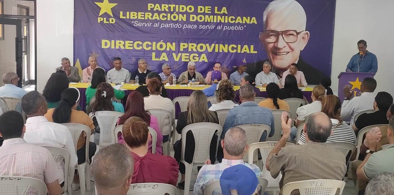 PLD juramenta coordinaciones municipales y provincial de La Vega