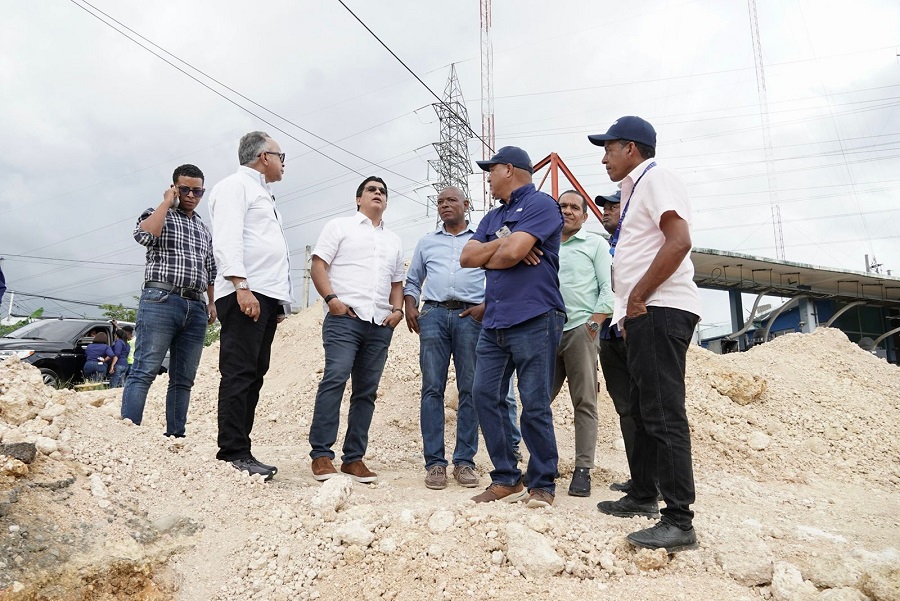 Fellito Suberví anuncia soluciones rápidas a 28 sectores del Gran Santo Domingo