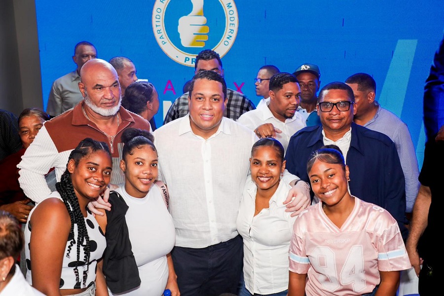 Alex Mordan consolida apoyo de la dirigencia perremeísta