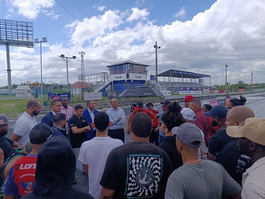 Organizaciones acuerdan sacar carreras clandestinas de motocicletas de las calles