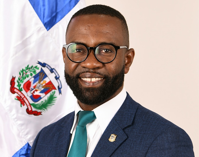 Diputado critica manejo mediático del Ministerio Público en los tribunales