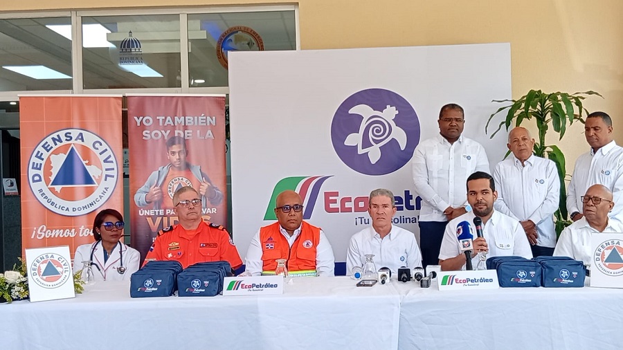 Eco Petróleo entrega botiquines de emergencia al COE y Defensa Civil