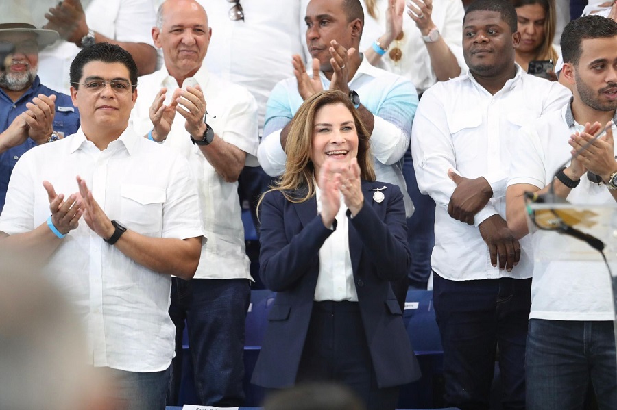 Felipe Suberví:En el PRM hay grandes hombres y mujeres y la mejor es Carolina Mejía