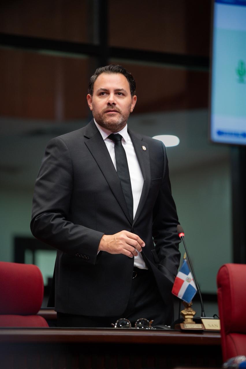 Senador Aneudy Ortiz Sajiun valora discurso del presidente Abinader, agradece obras en Ocoa