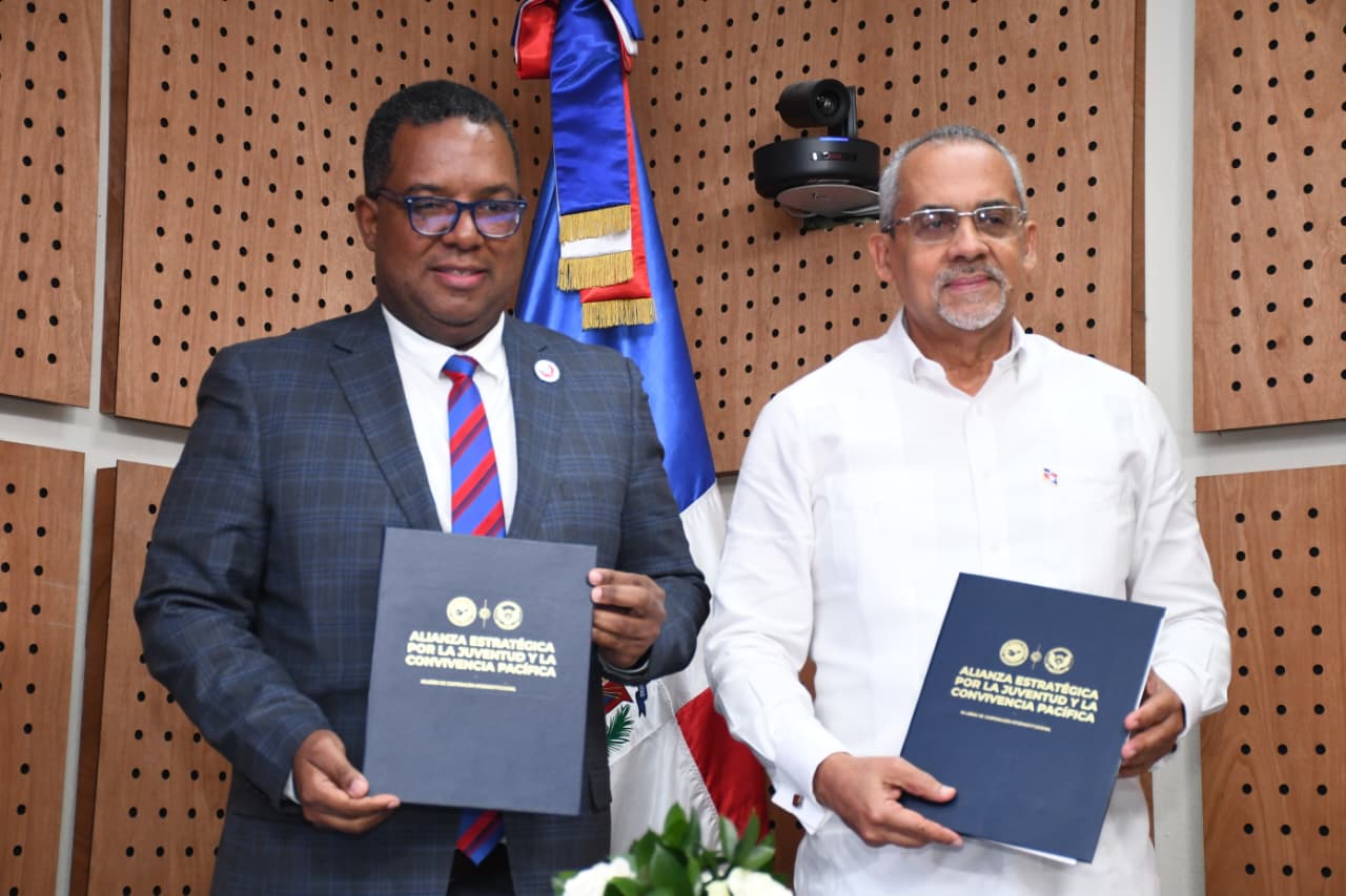 ASONADEDI y CND firman alianza estratégica para fortalecer la convivencia pacífica en las escuelas