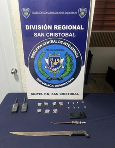 DINTEL desmantela punto de drogas en Jeringa y ocupa evidencias durante operativo estratégico