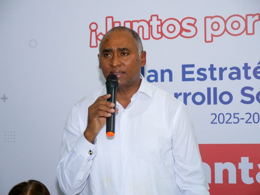 Julito Fulcar llevará éxito del Plan Estratégico de Peravia a San Juan