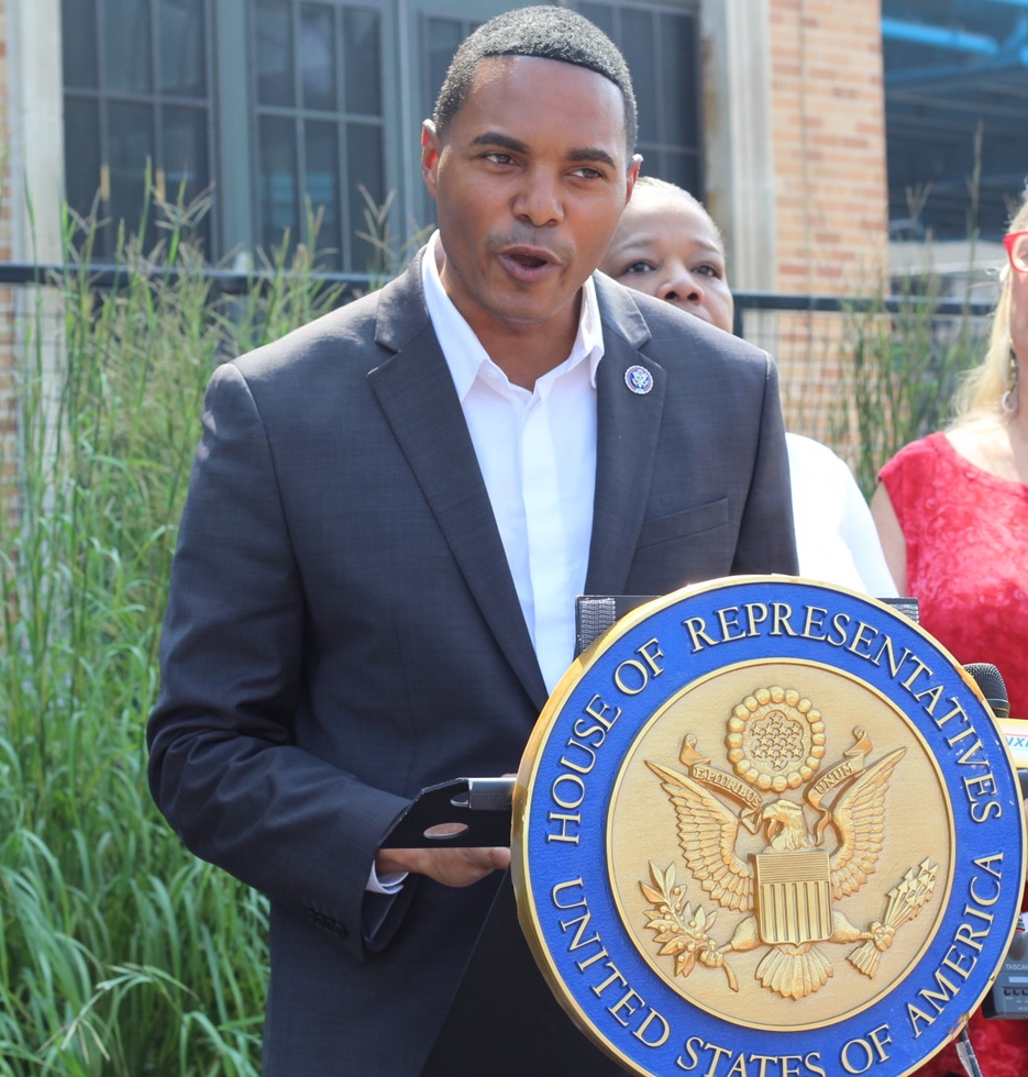 Líderes del Bronx y dominicanos apoyan reelección de Ritchie Torres