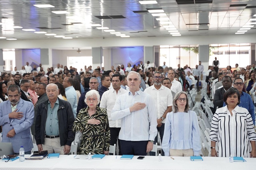 Minerd realiza jornada sobre Ley de Compras y Código Penal