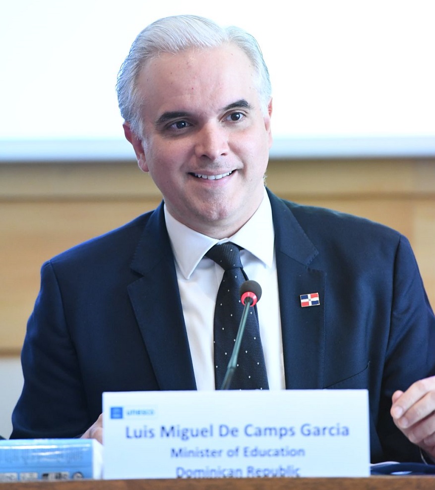 Ministro de Educación destaca en la UNESCO la Estrategia Nacional de Competencias Digitales