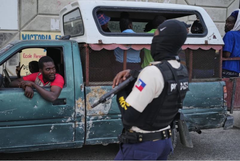 Enfrentamiento entre pandillas desata una ola de violencia en una localidad del centro de Haití