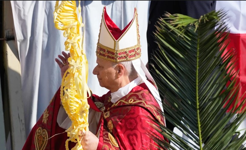 El papa León XIV rechaza en Domingo de Ramos las afirmaciones de que Dios justifica la guerra