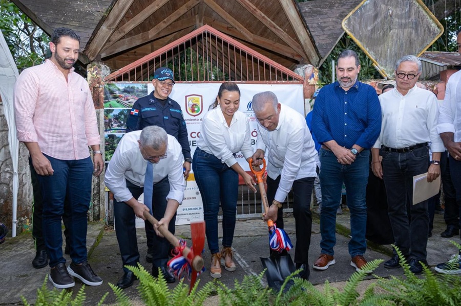 Gobierno inicia construcción del Parque Lineal ZooBotánico Municipal de Moca