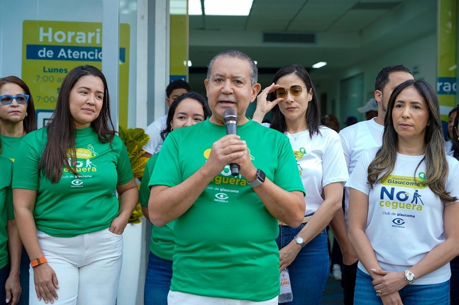 Jornada de detección de glaucoma en Cristo Rey atiende a más de 270 personas