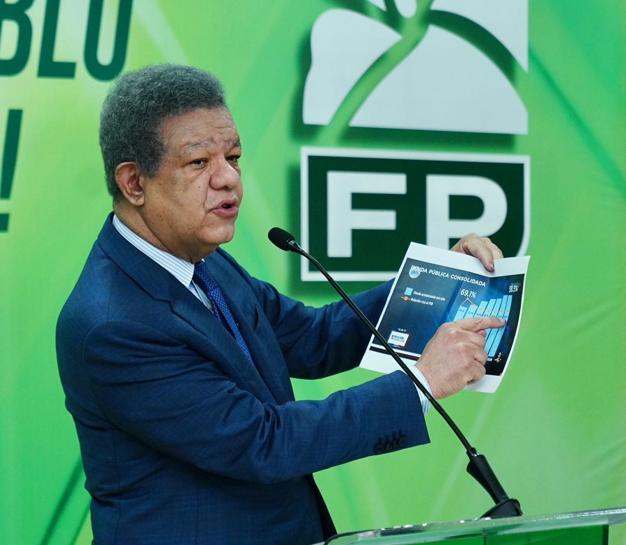 Leonel Fernández cuestiona excusas del Gobierno ante crisis del petróleo