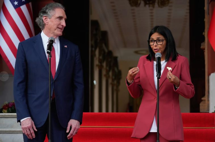 Estados Unidos y Venezuela acuerdan restablecer relaciones diplomáticas