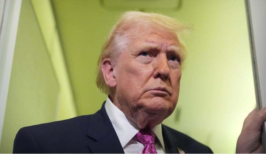 Trump está dispuesto a terminar la guerra contra Irán incluso si el estrecho de Ormuz permanece cerrado