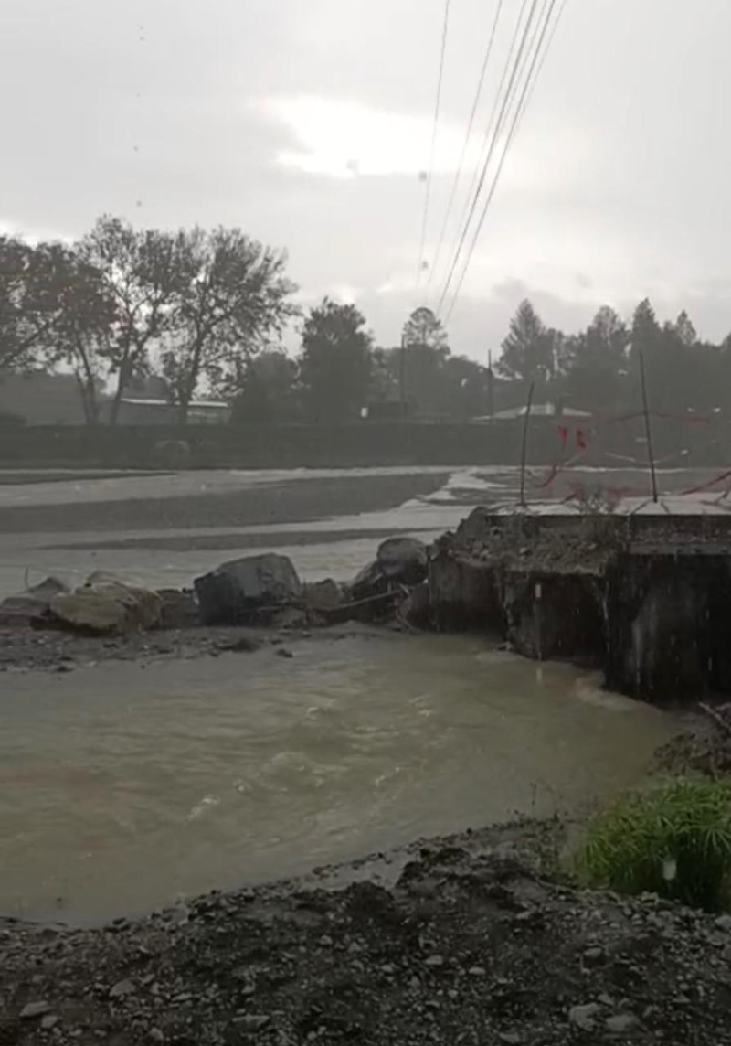 Ocoa: Más de 20 localidades incomunicadas en Rancho Arriba luego de crecida de río Nizao