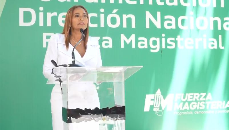 Juramentan nueva dirección de Fuerza Magisterial