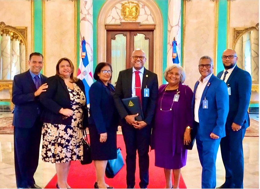 Gobierno y CMD buscan fortalecer el sistema de salud y reinvidicaciones gremiales