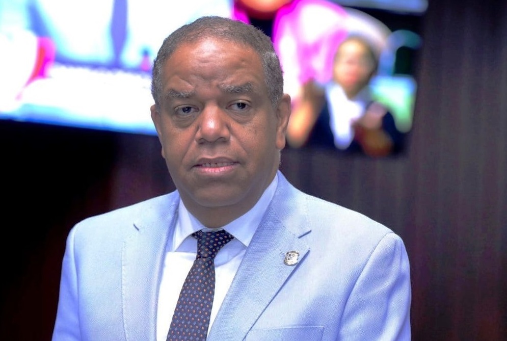 Danilo Díaz: “El PLD encabeza la oposición”