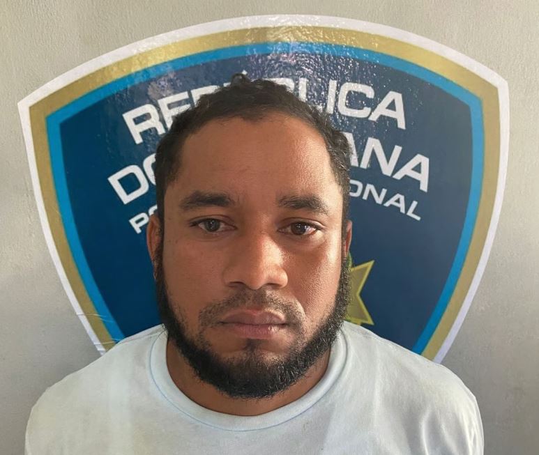 Arrestan hombre por intentar matar a su padre en Dajabón