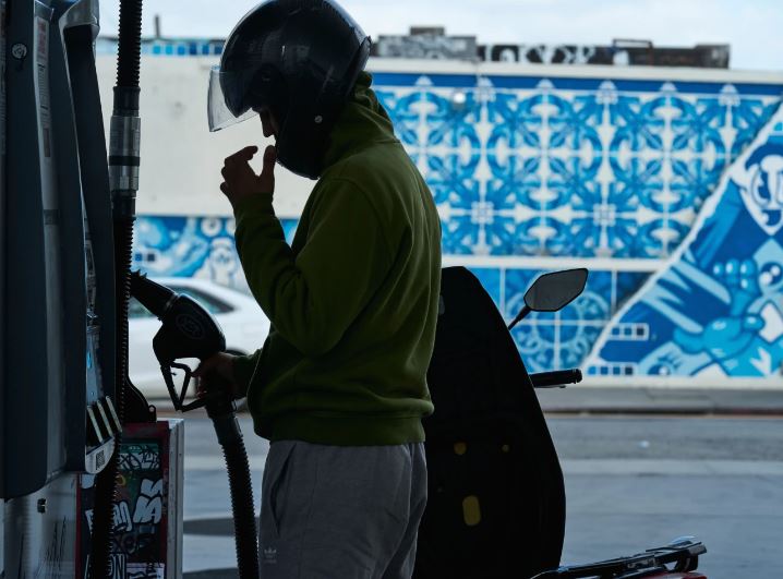 Incertidumbre en el Golfo frenaría la baja del precio de la gasolina