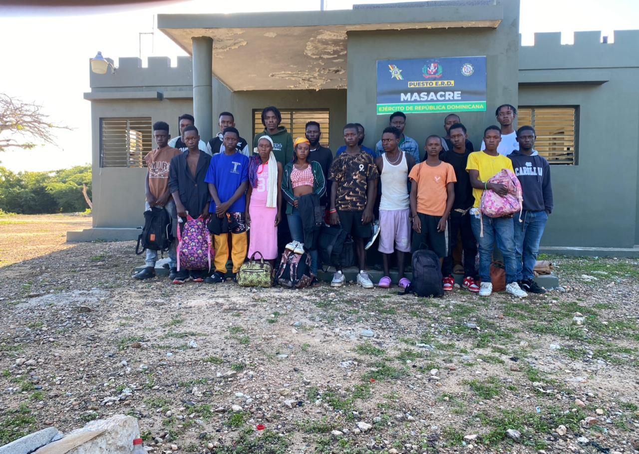 Ejército detiene a 40 indocumentados en operativos realizados en Dajabón