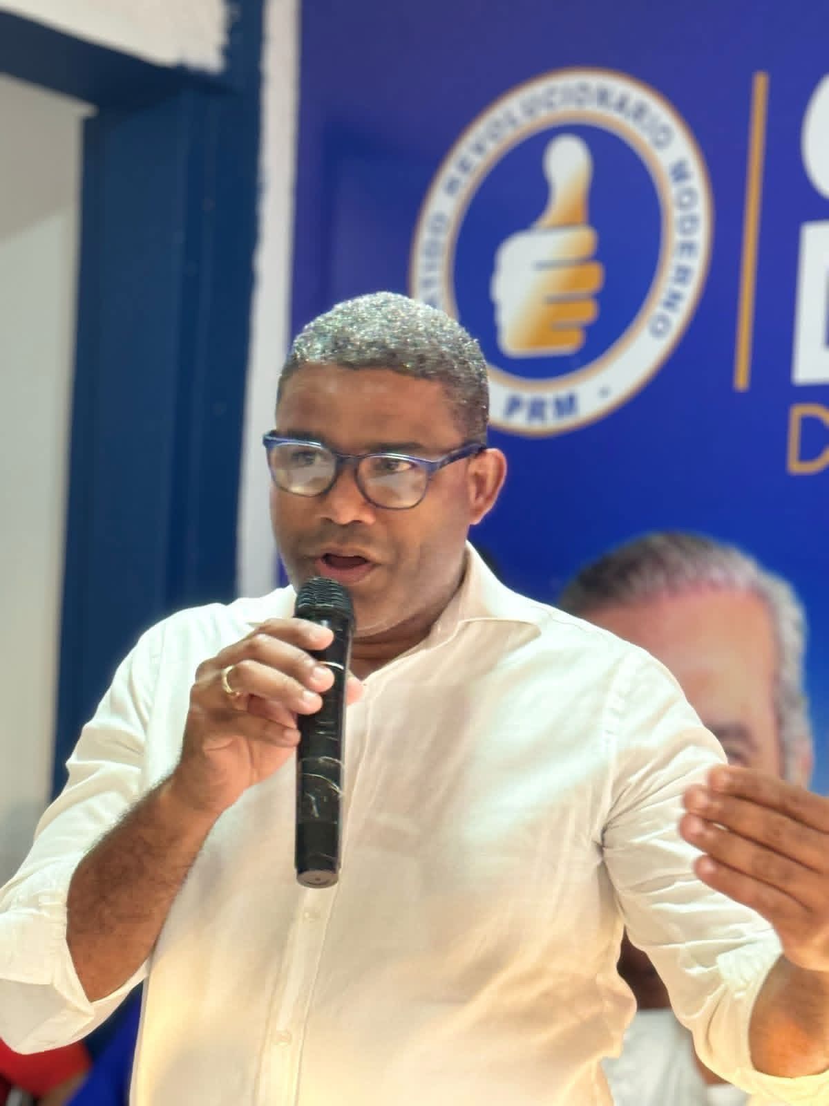 Robert Polanco se perfila favorito para presidir el PRM en la provincia Santo Domingo