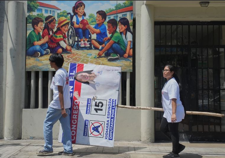 Abren los centros de votación en Perú para elegir presidente y Congreso bicameral