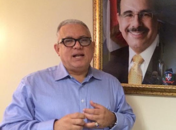 Llama a convocar Consejo de Gobierno en RD ante advertencia del expresidente Medina