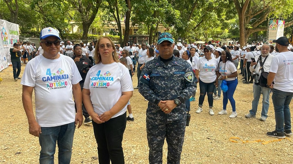 PN participa en caminata por inclusión social en San Cristóbal