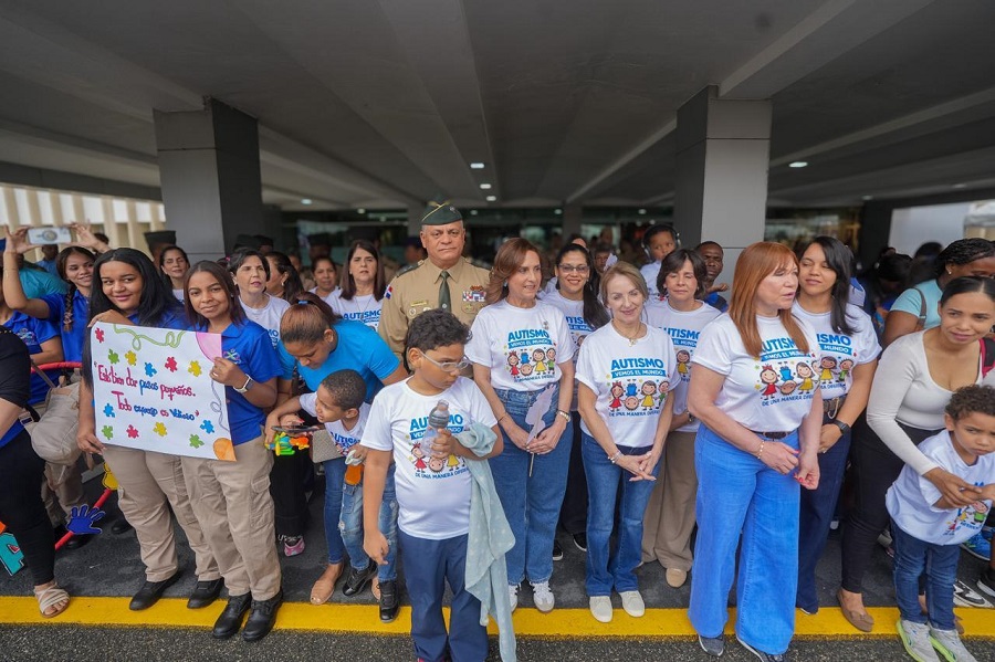 FARD promueven inclusión y sensibilización sobre el autismo con la caminata “Un Paseo Azul”