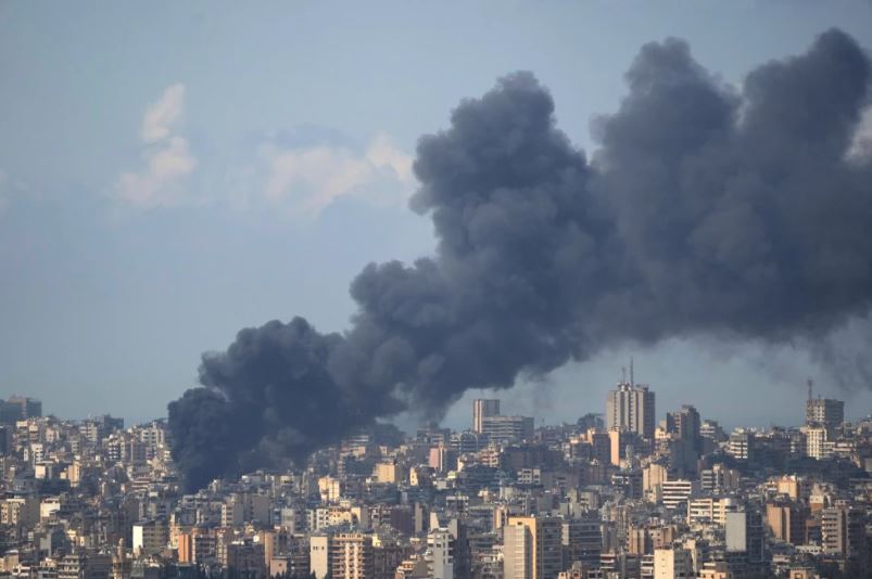 Israel bombardea Beirut y mata a 182 personas; alega que tregua con Irán no es válida para Líbano