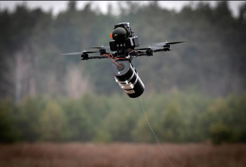 Hezbollah adopta nueva arma: drones de fibra óptica, como los usados en la guerra en Ucrania